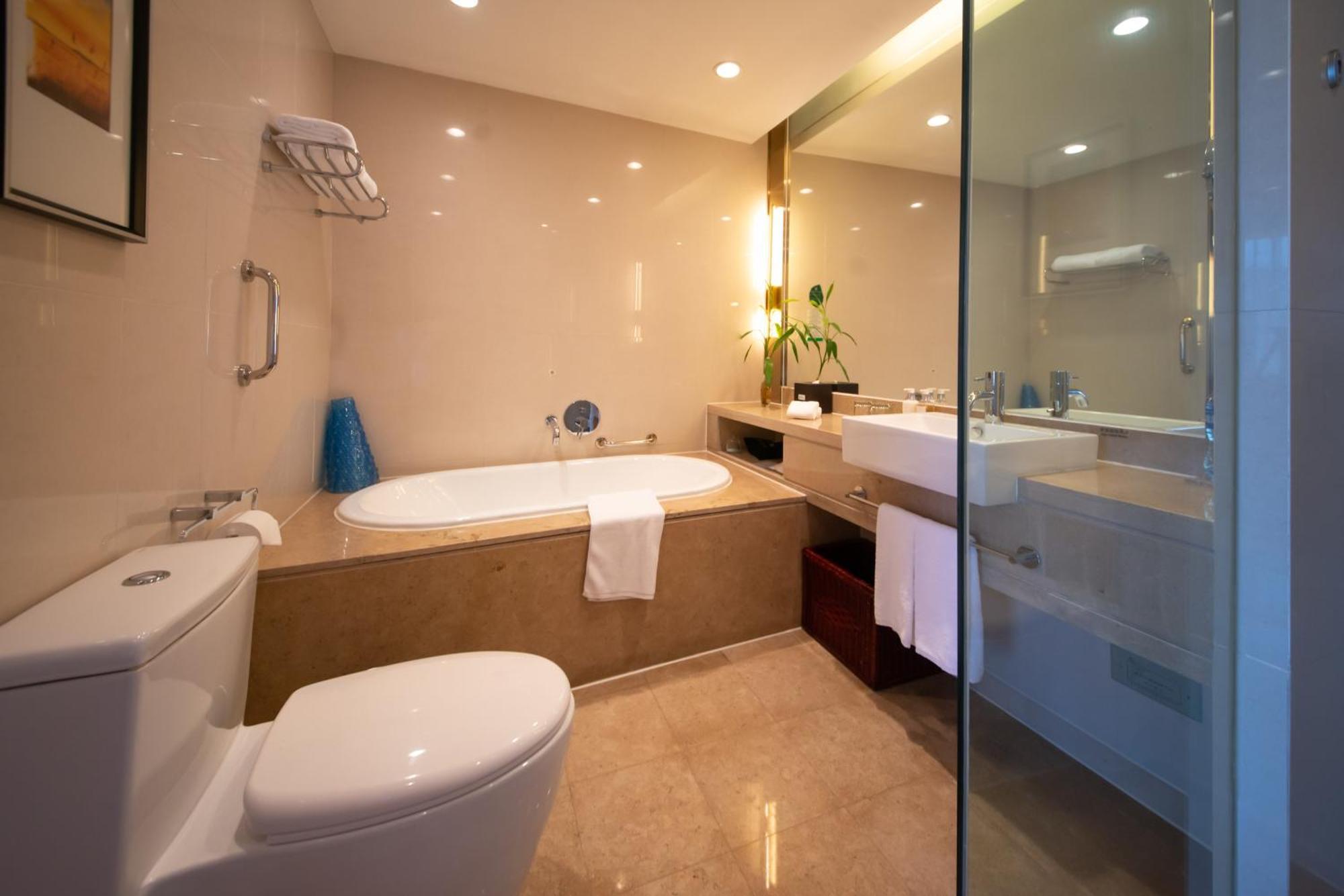 Holiday Inn Xiaoshan By Ihg Hangzhou Exterior photo